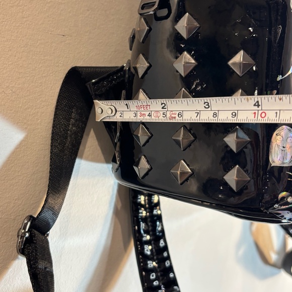 LOUNGEFLY DISNEY The Nightmare before Christmas Black Holographic Mini Backpack - Picture 4 of 12